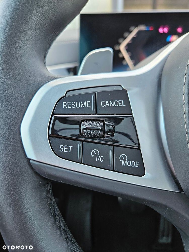 BMW X6 xDrive40d mHEV - 17