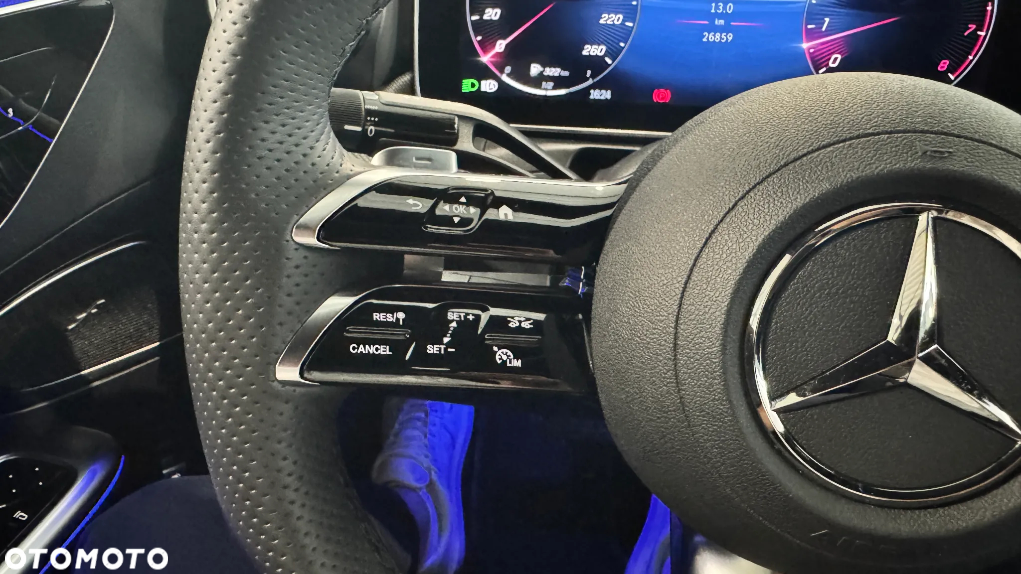 Mercedes-Benz Klasa C 300 4MATIC 9G-TRONIC - 15