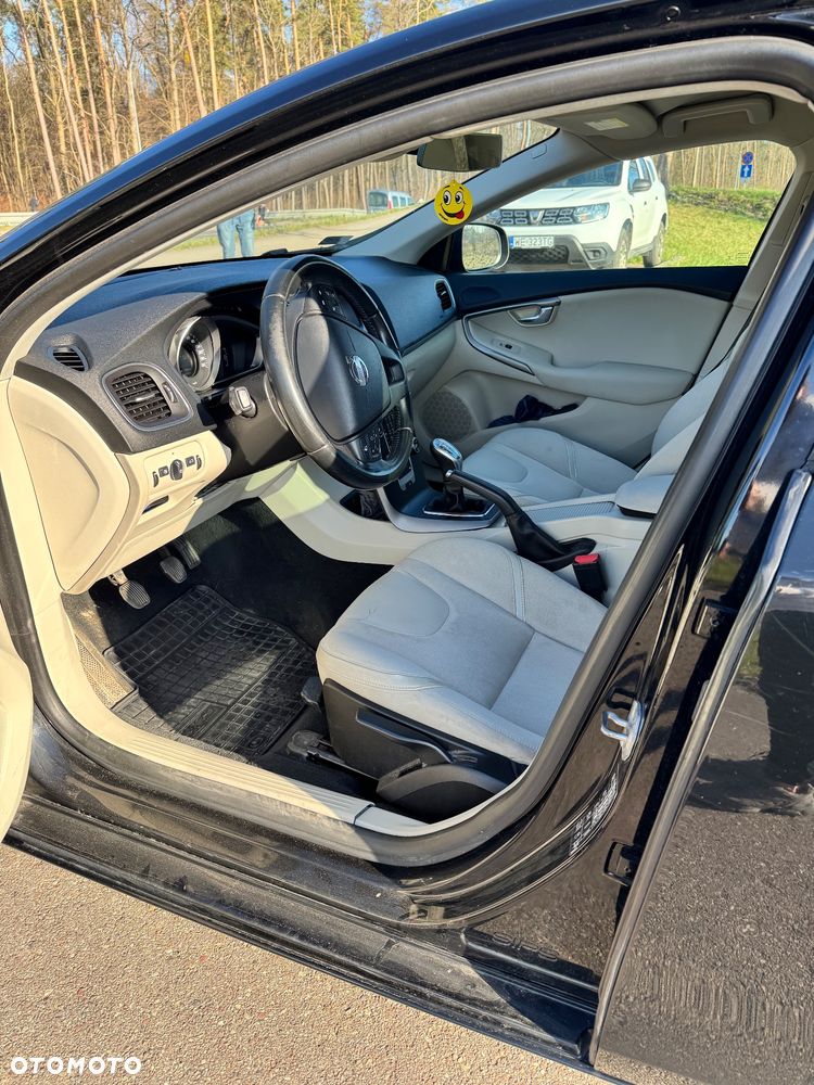 Volvo V40 T3 Kinetic - 6