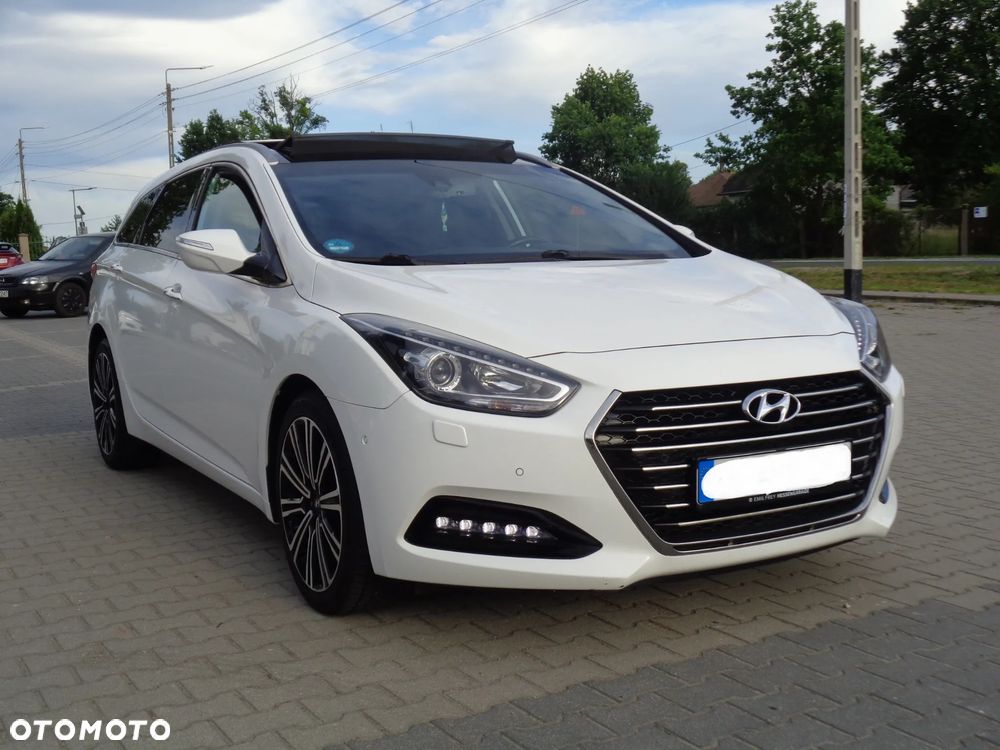 Hyundai i40 Kombi 1.7 CRDi DCT Premium - 1