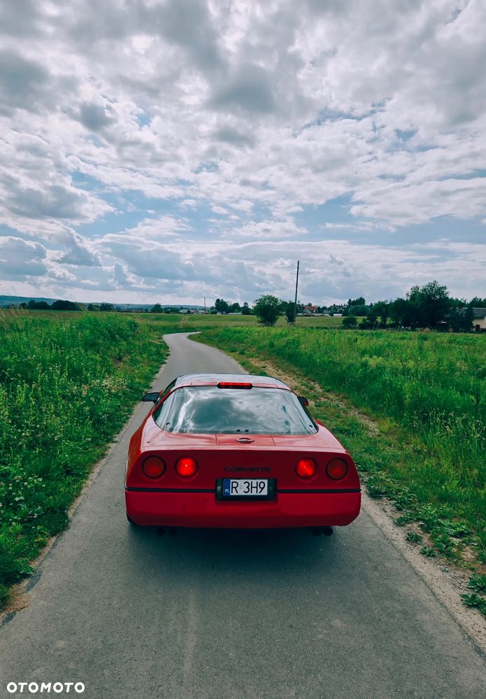 Chevrolet Corvette - 6