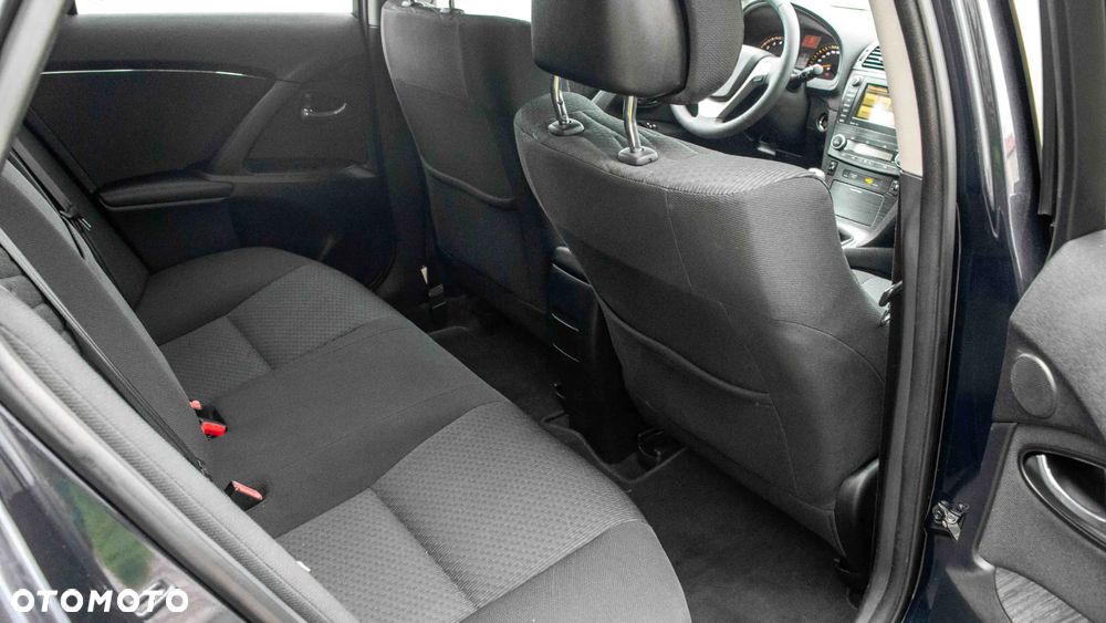Toyota Avensis 2.0 Premium EU5 - 23