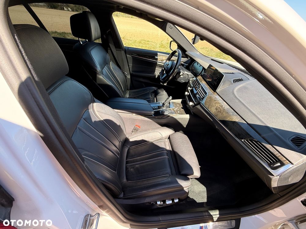 BMW Seria 5 540i M Sport sport - 15