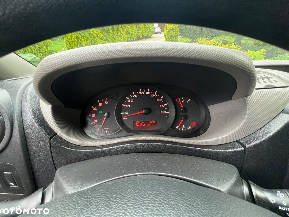 Renault Master III Furgon CONFORT F3500 L2H2 2,3 dCi 125 - 13