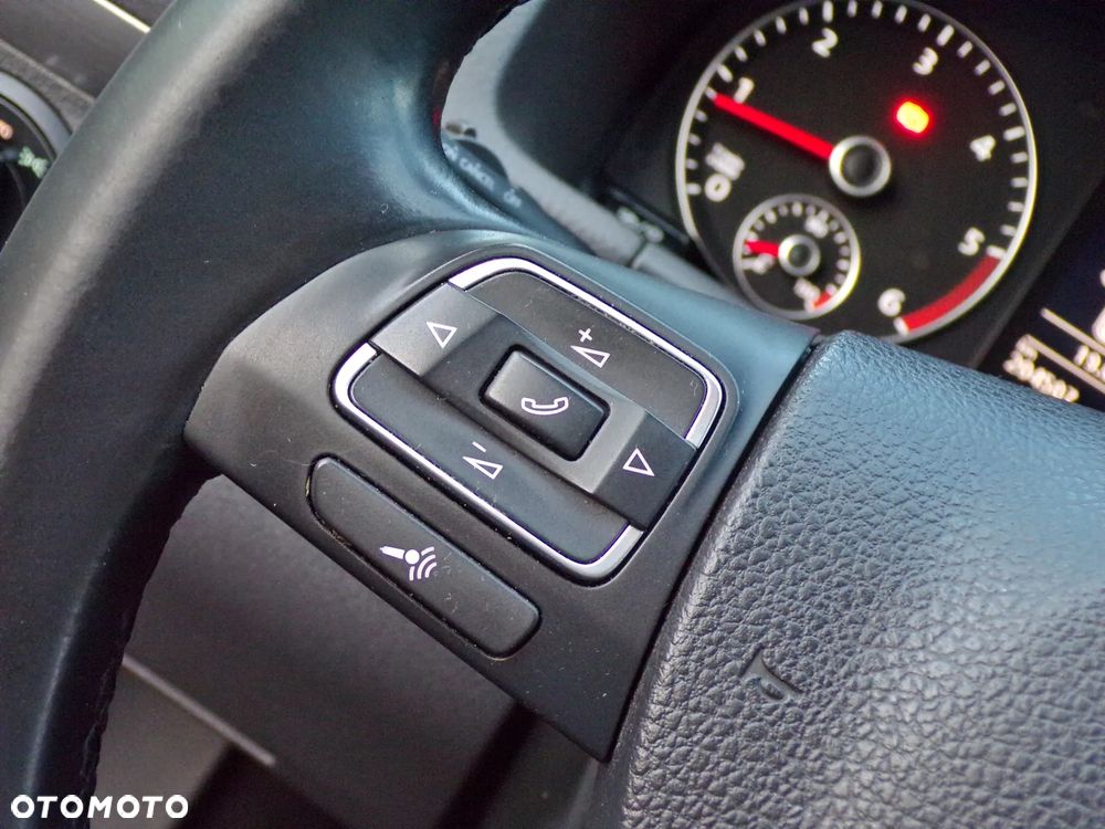 Volkswagen Touran 2.0 TDI DPF DSG Cross - 20