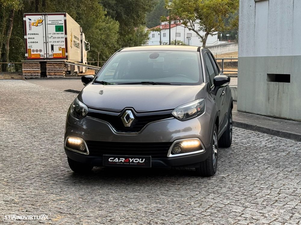 Renault Captur 1.2 TCe Exclusive EDC - 8