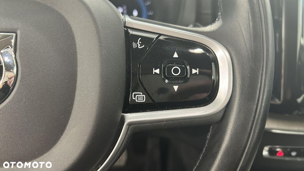 Volvo XC 60 B5 B AWD Inscription - 23