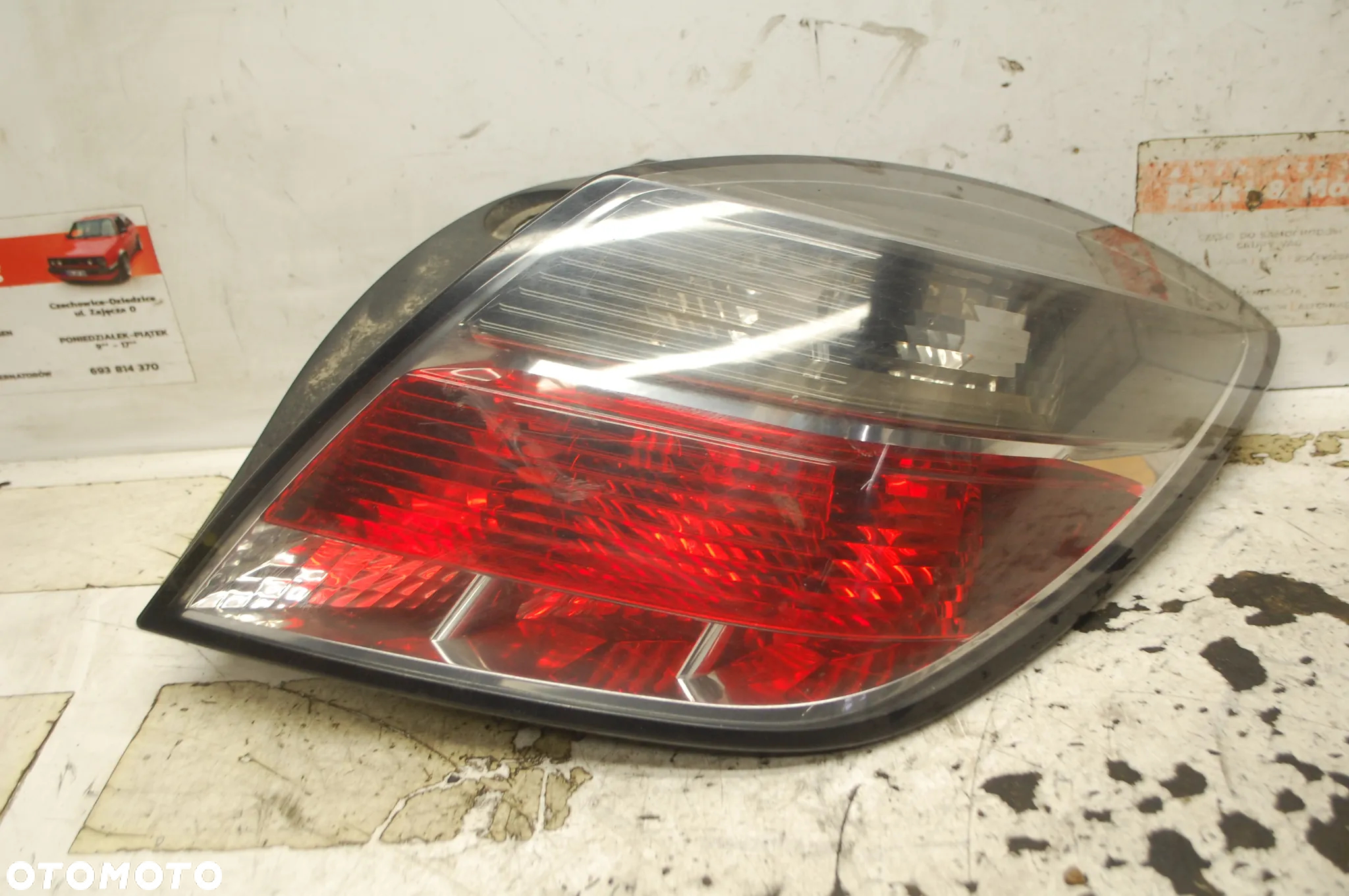 LAMPA PRAWY TYŁ TYLNA 342691834 OPEL ASTRA H III OPC GTC - 4