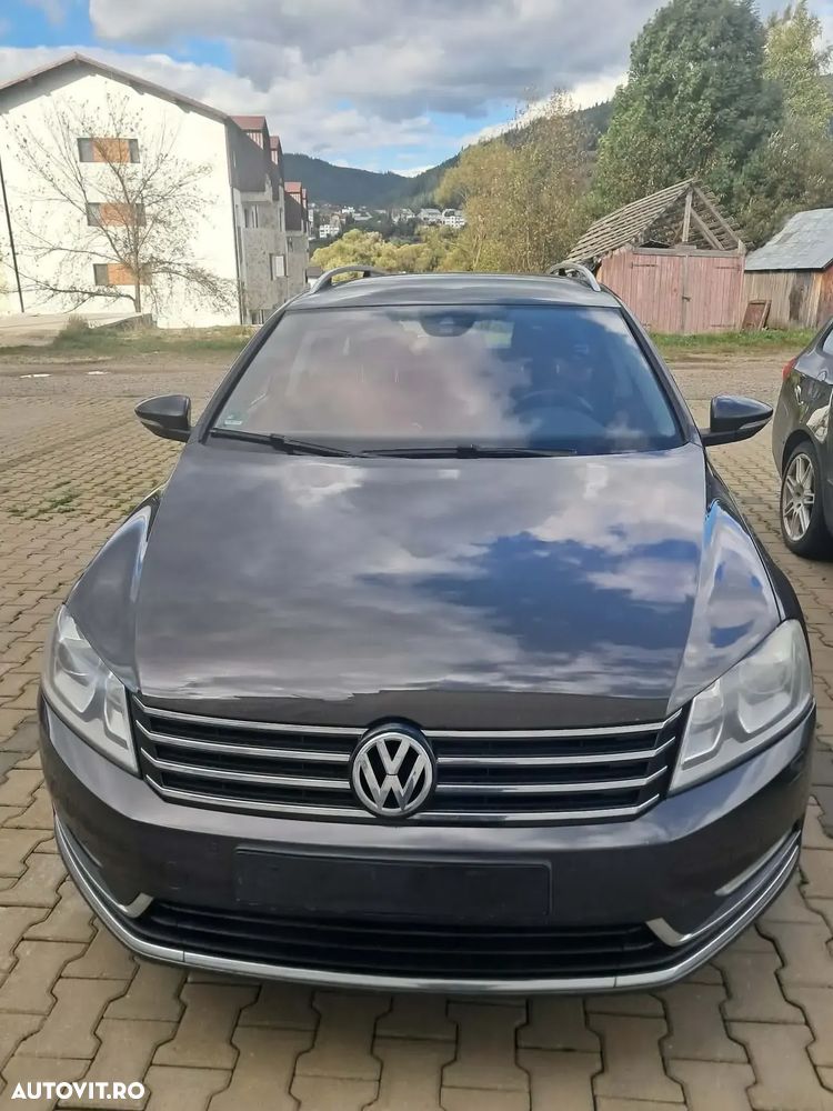 Volkswagen Passat 2.0 TDI DSG BlueMotion Technology Business Edition - 1