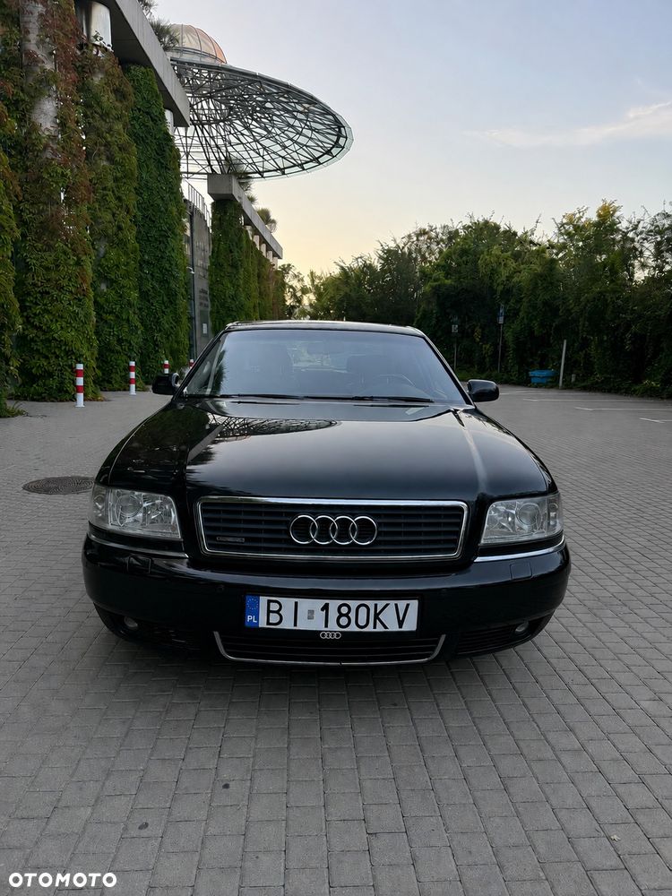 Audi A8 - 1