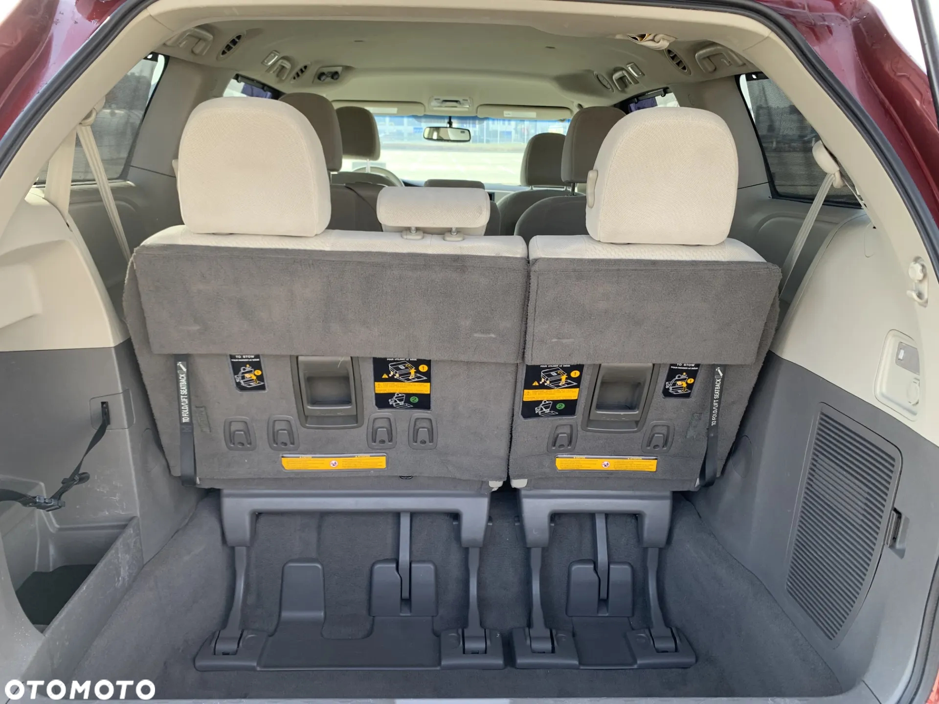Toyota Sienna 3.5 V6 - 28