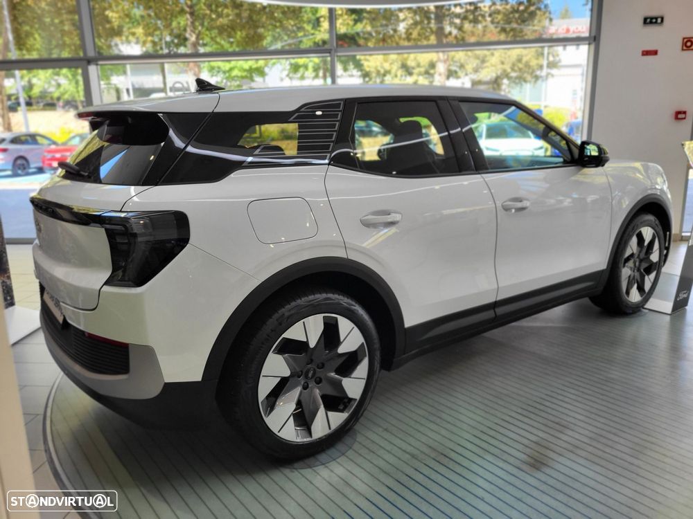 Ford Explorer 77 kWh Premium - 18