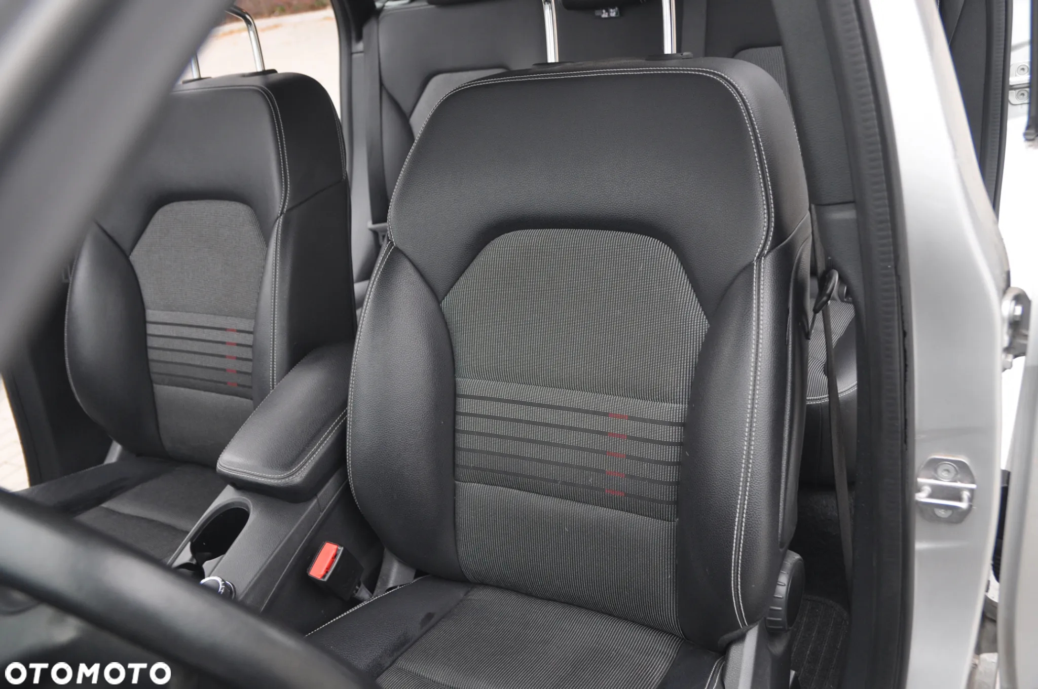 Mercedes-Benz Klasa B 220 4-Matic Style - 8
