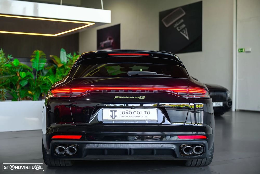 Porsche Panamera Sport Turismo 4S E-Hybrid - 8