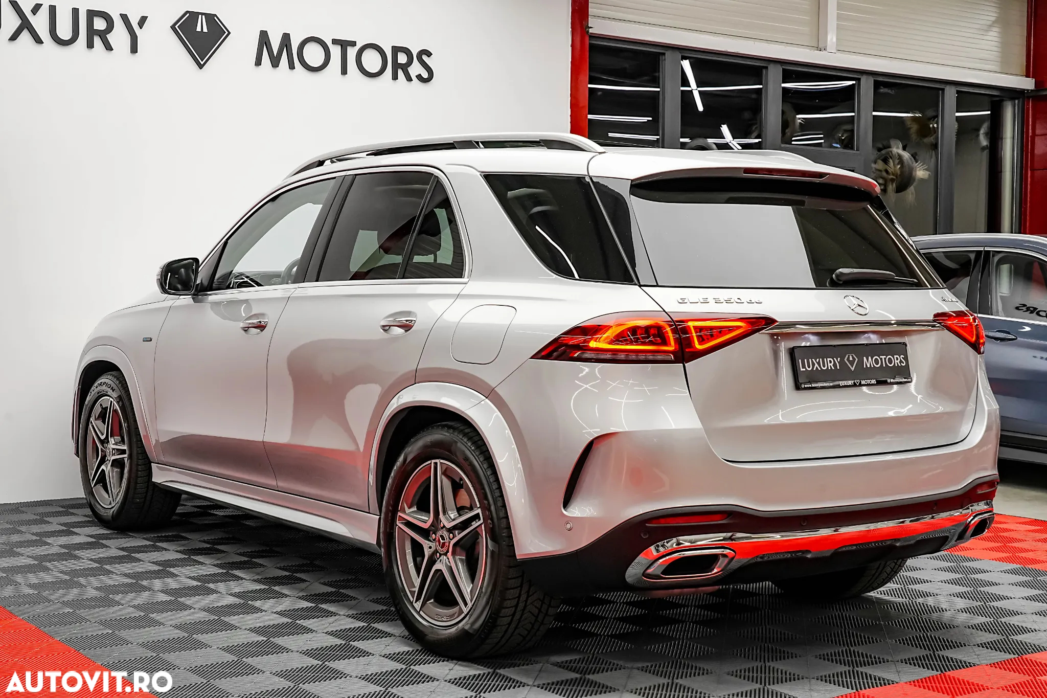 Mercedes-Benz GLE 350 de 4Matic 9G-TRONIC AMG Line - 14
