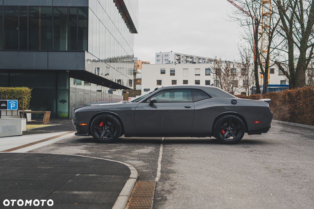 Dodge Challenger 5.7 R/T - 12