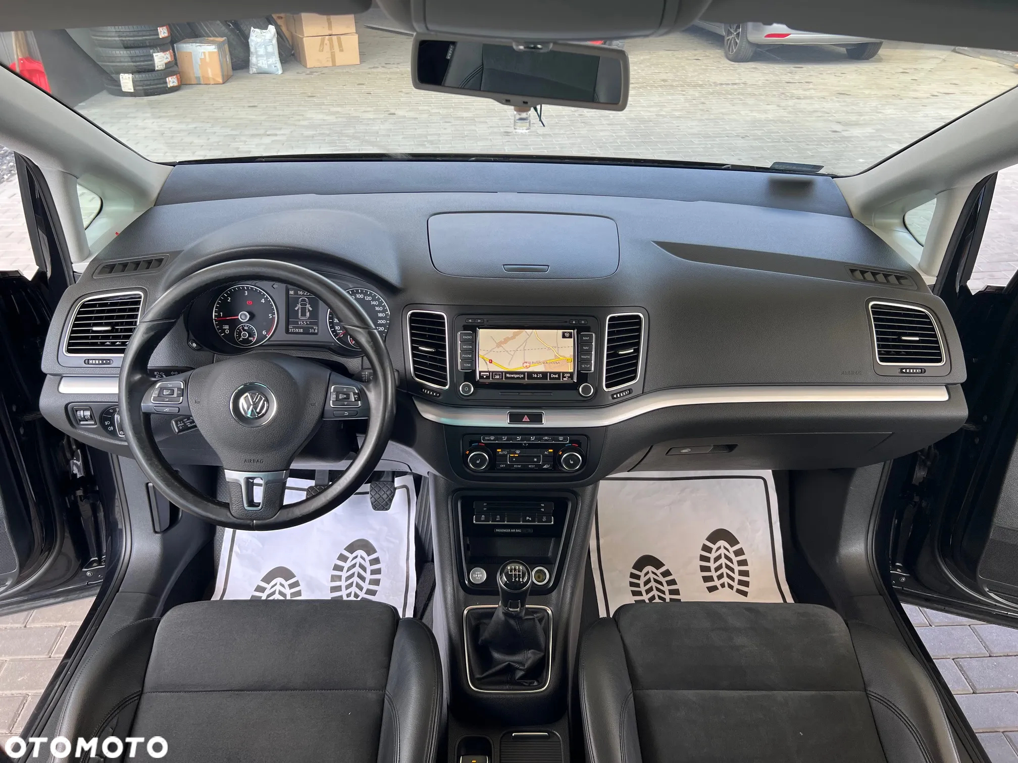 Volkswagen Sharan 2.0 TDI Highline - 8
