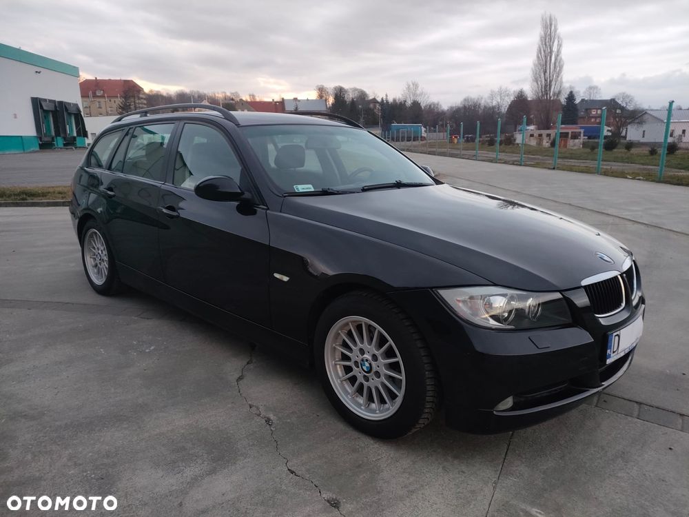 BMW Seria 3 318d - 18