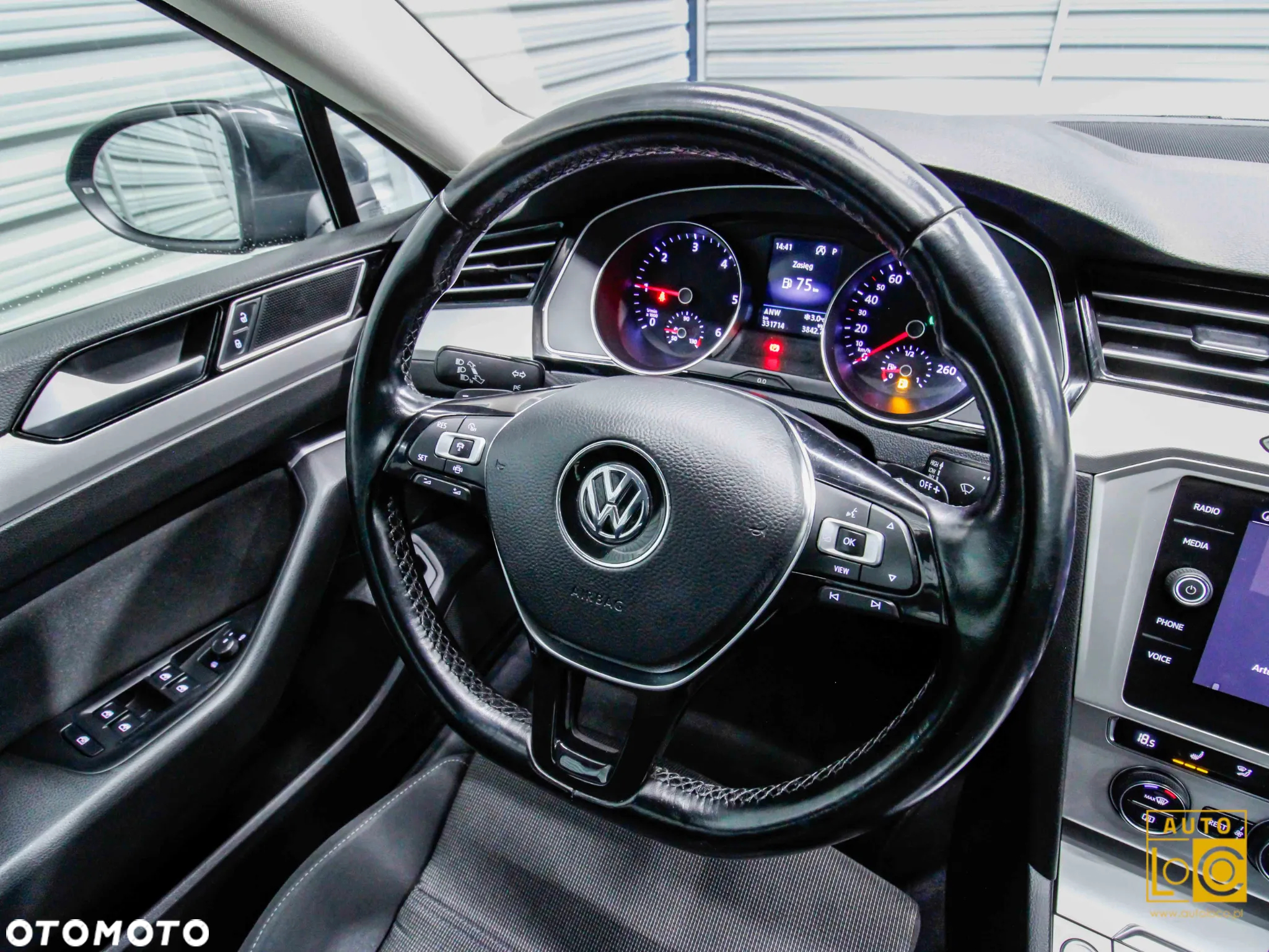 Volkswagen Passat 2.0 TDI BMT Comfortline DSG - 30