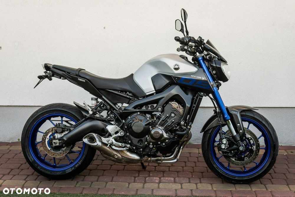 Yamaha MT - 2