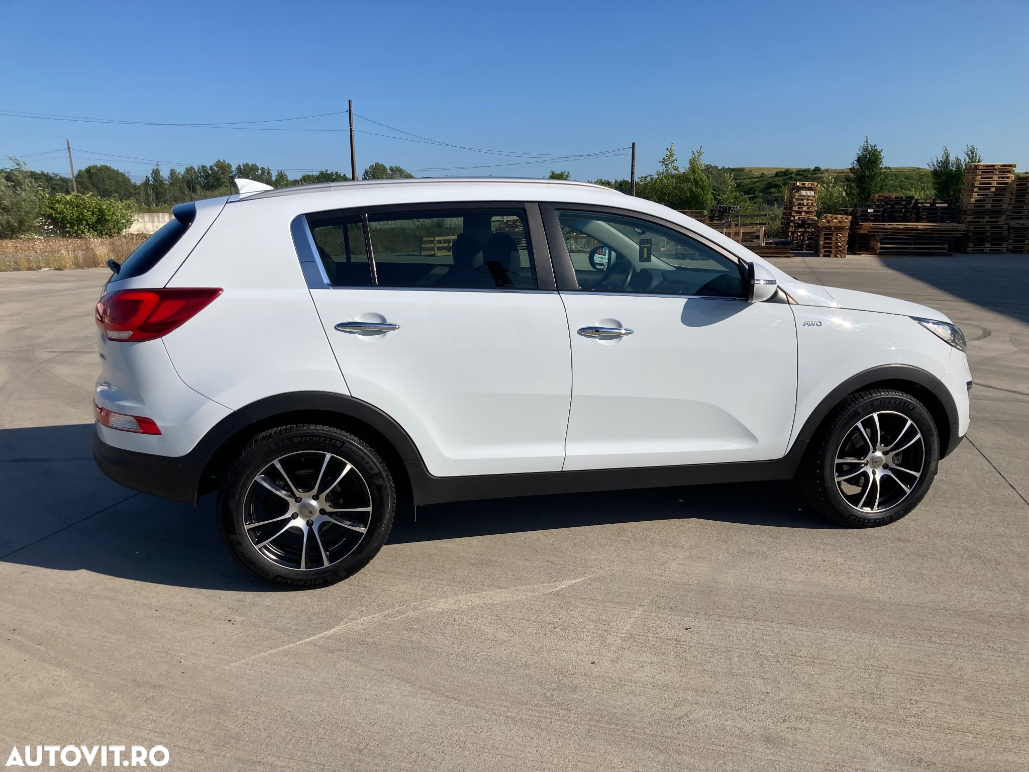 Kia Sportage 2,0 CRDI AWD GT Line - 33
