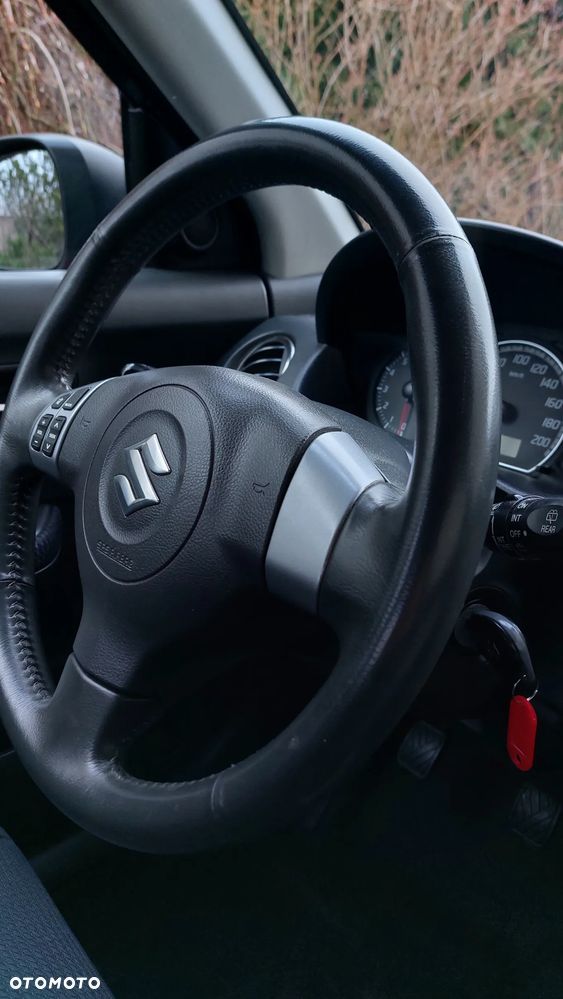 Suzuki Swift 1.3 4x4 Comfort - 22