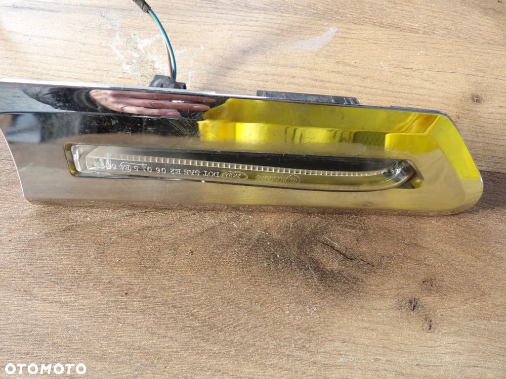 BMW - F01,F02 - KIERUNKOWSKAZ LEWY - 72033371 - 1