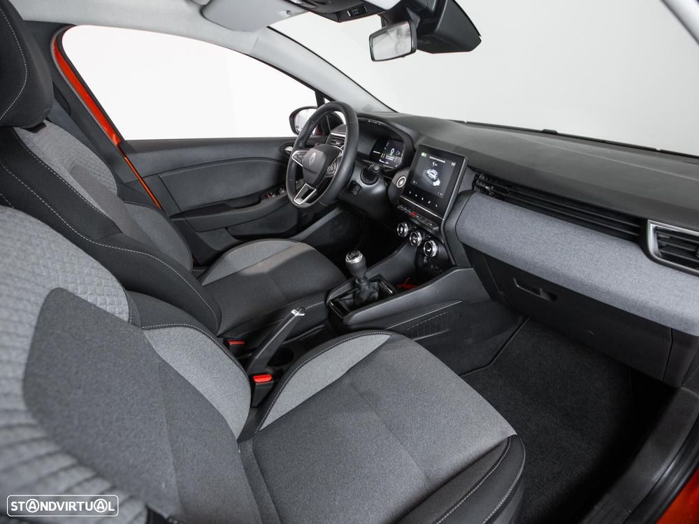 Renault Clio 1.0 TCe Evolution - 9