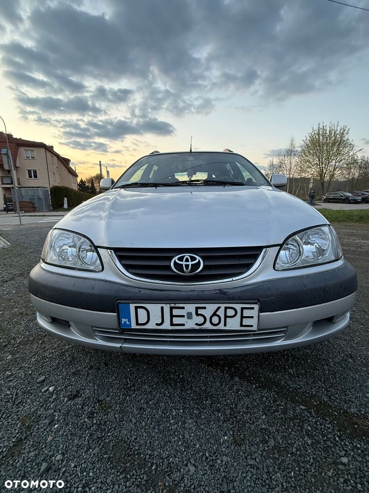 Toyota Avensis 2.0 D-4D Terra - 7