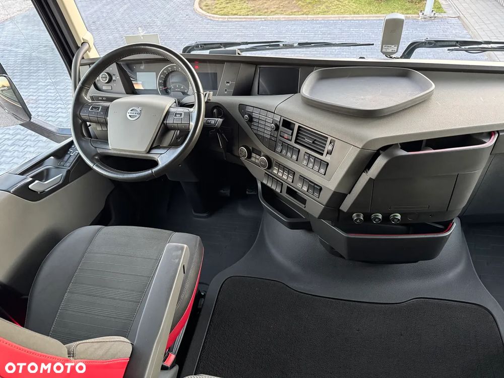 Volvo FH 500 / ACC /  KLIMA POSTOJOWA /RETARDER / NAVIGACJA / Z NIEMIEC - 33