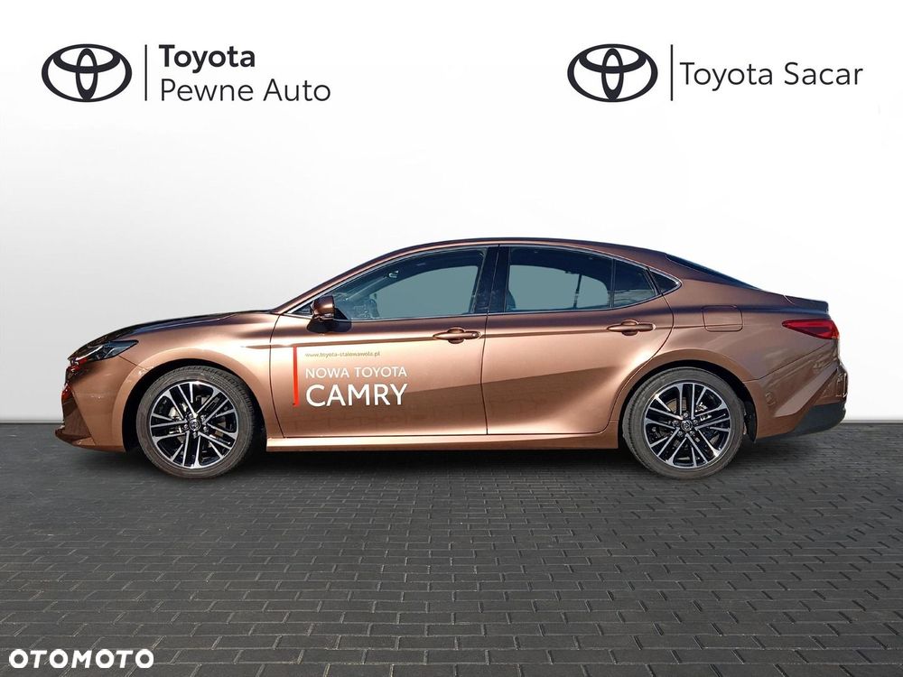 Toyota Camry - 5