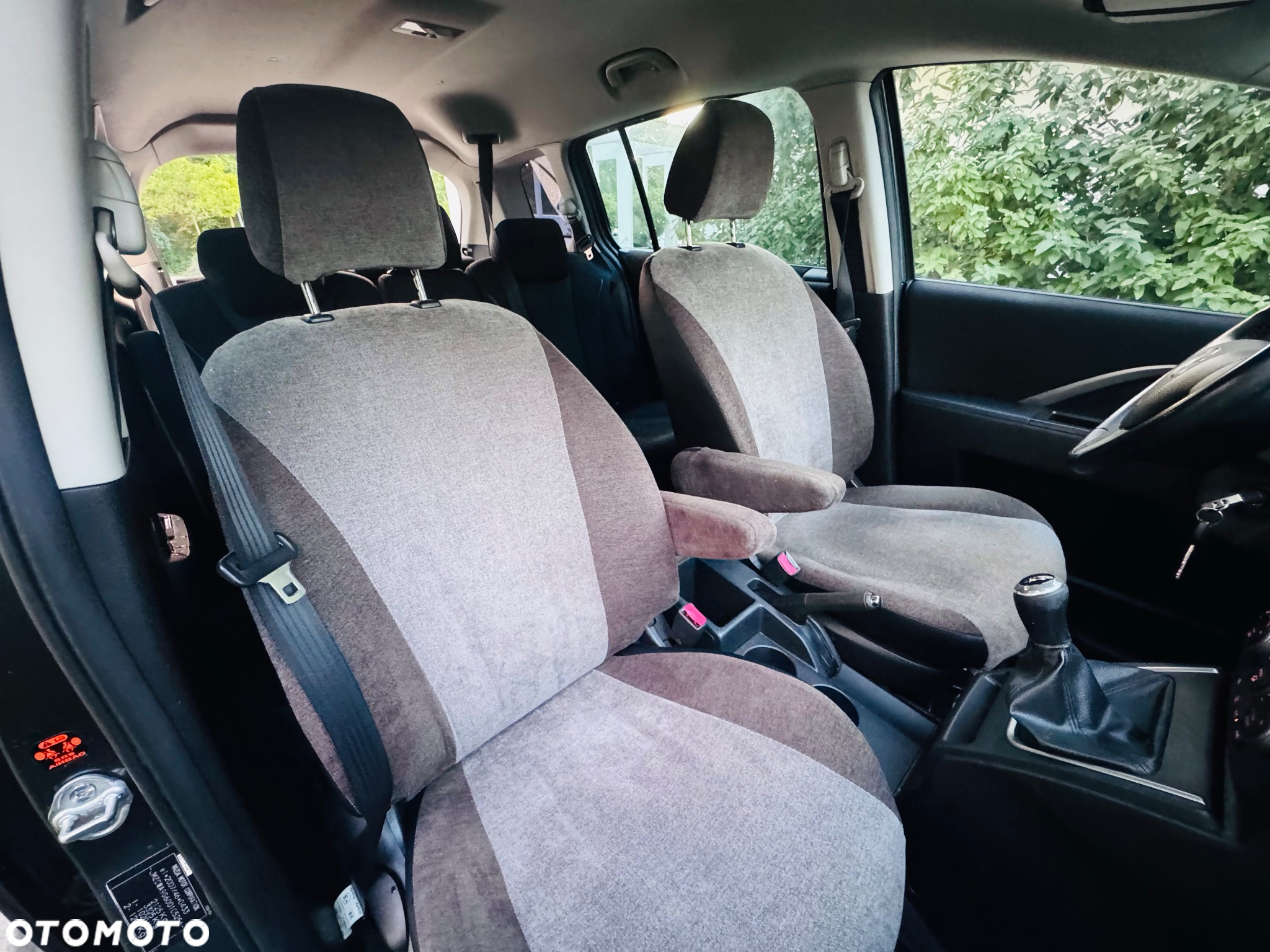 Mazda 5 - 38