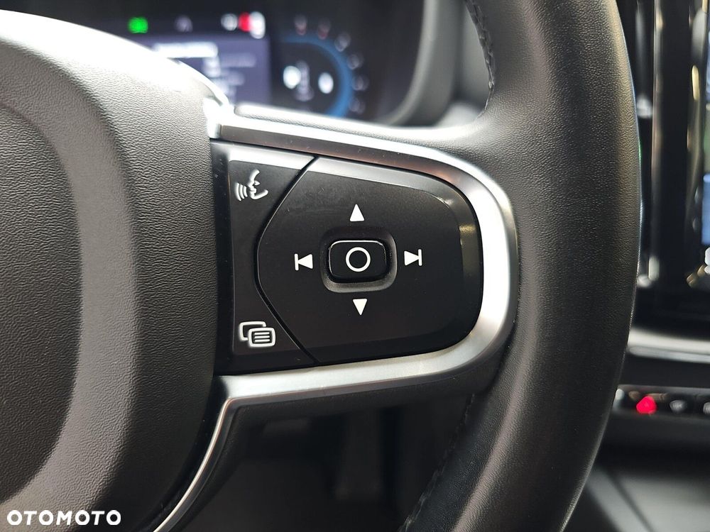 Volvo XC 60 B4 B Essential - 15