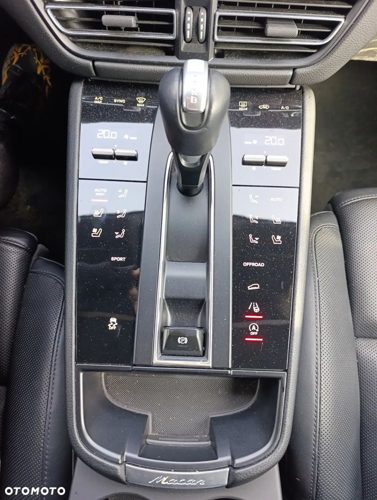 Porsche Macan PDK - 24
