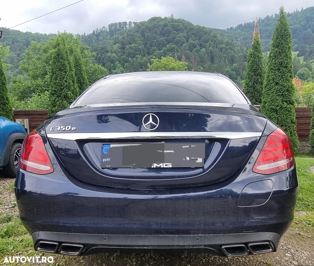 Mercedes-Benz C - 23