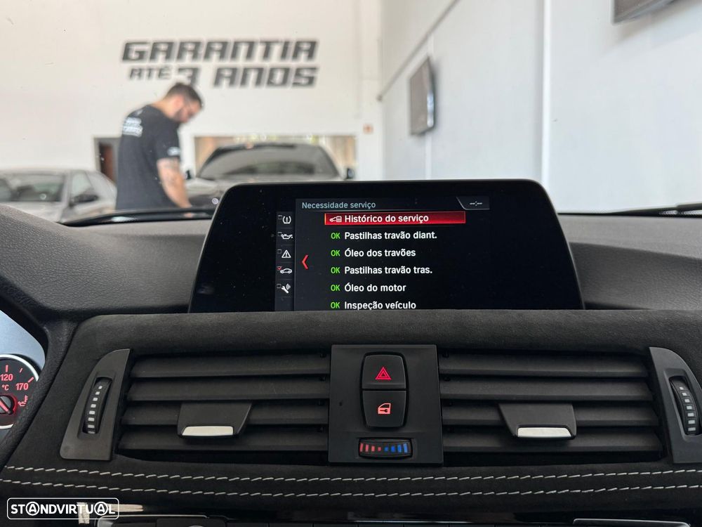 BMW 330 e iPerformance Pack M - 29