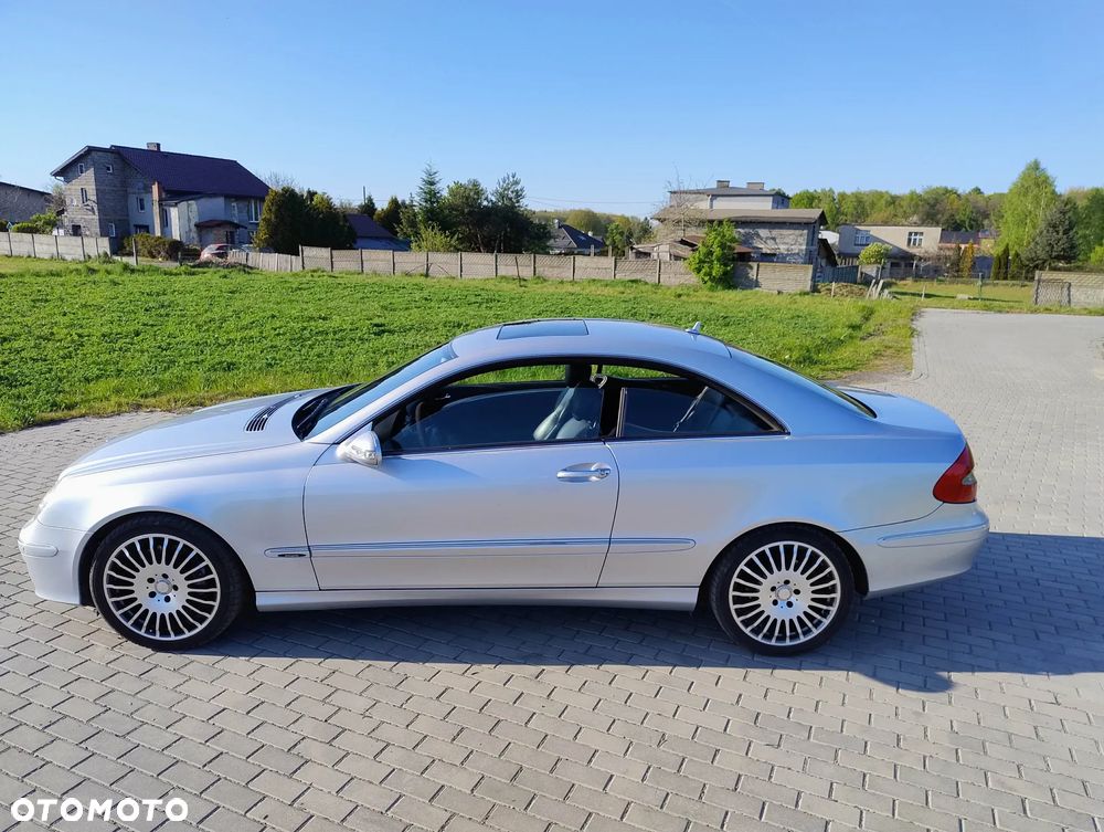 Mercedes-Benz CLK - 5