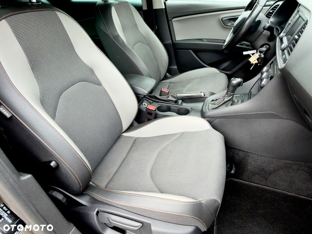 Seat Leon Sportstourer 2.0 TDI Start&Stop 4Drive DSG X-Perience - 23