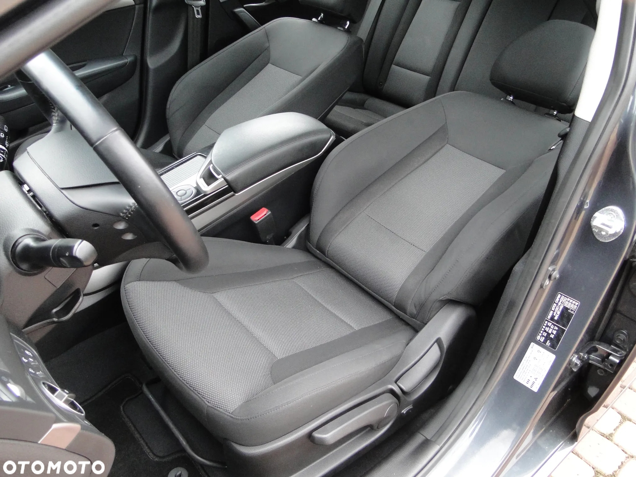 Hyundai i40 1.6 GDI Comfort + - 17