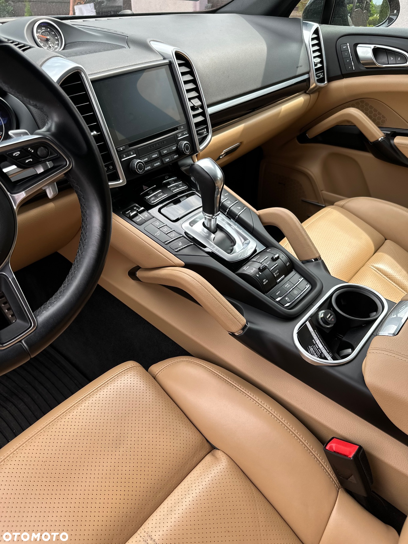 Porsche Cayenne S Diesel Platinum Edition - 11