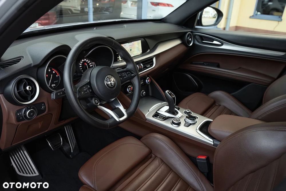 Alfa Romeo Stelvio 2.0 Turbo Veloce Q4 - 21