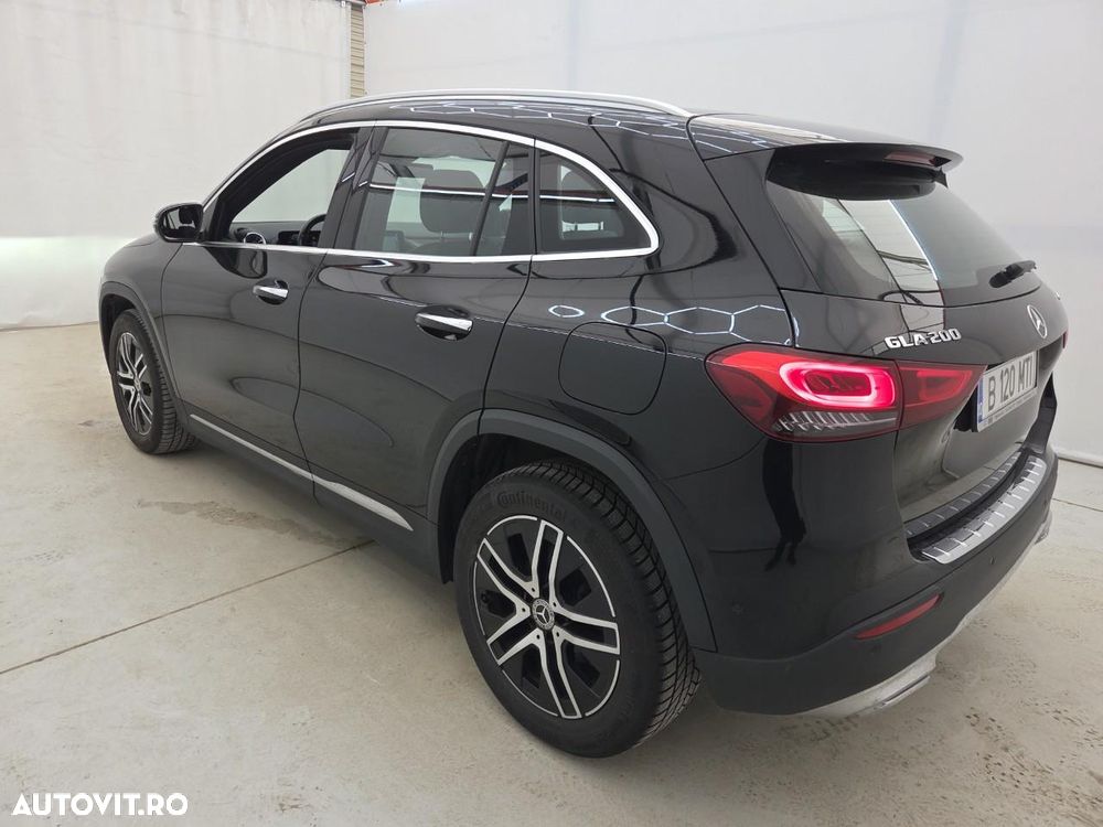 Mercedes-Benz GLA 200 4MATIC Aut. - 3