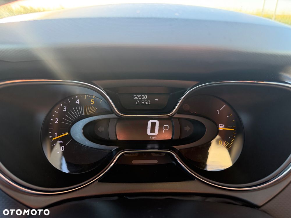 Renault Captur dCi 90 EDC Helly Hansen - 10