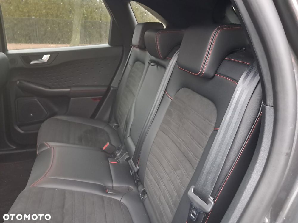 Ford Kuga 2.5 Duratec FHEV ST-LINE X - 26