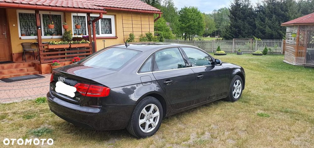 Audi A4 Limousine - 6