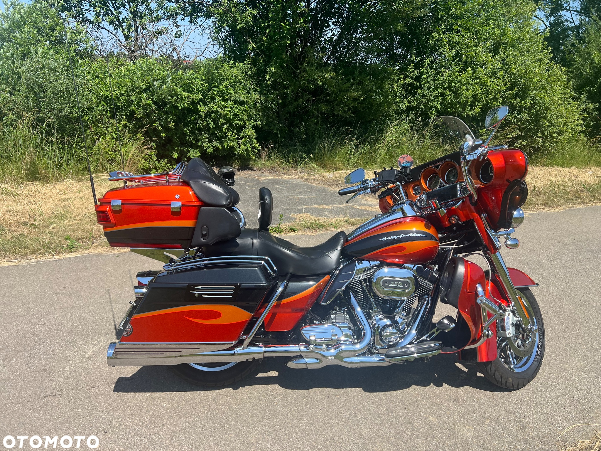 Harley-Davidson FLHTCU Ultra - 10