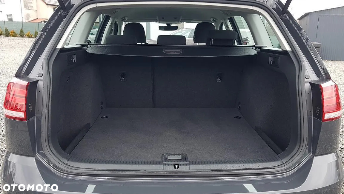 Volkswagen Golf - 16