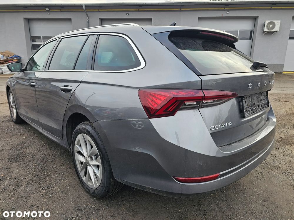 Skoda Octavia 2.0 TDI (Green tec) DSG Style - 12