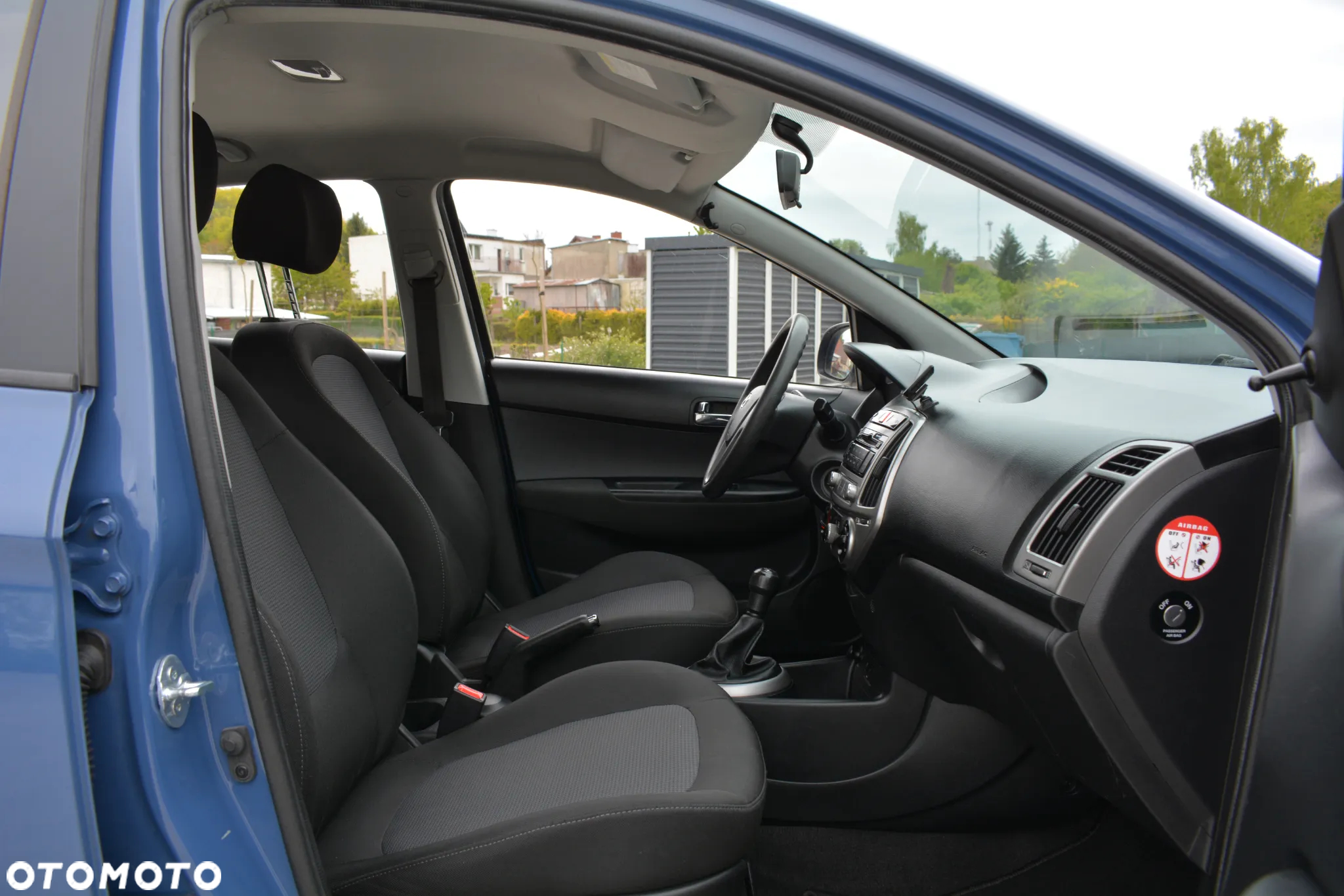 Hyundai i20 - 24