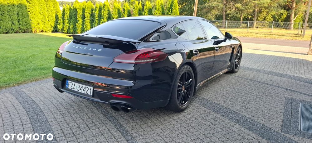 Porsche Panamera - 5
